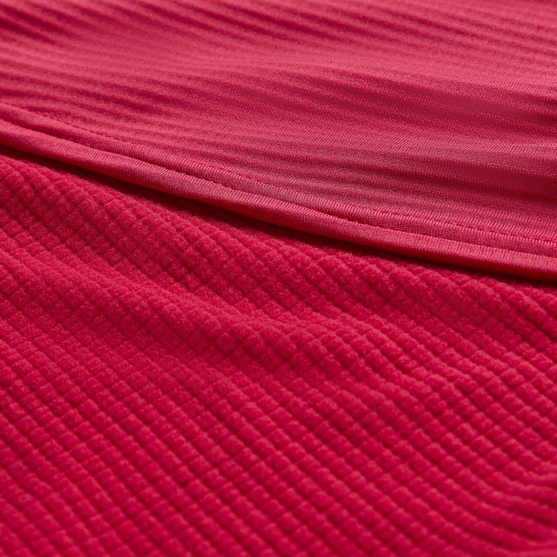 product/m/o/montane_mpolh17-acr17_acer-red_6.jpg