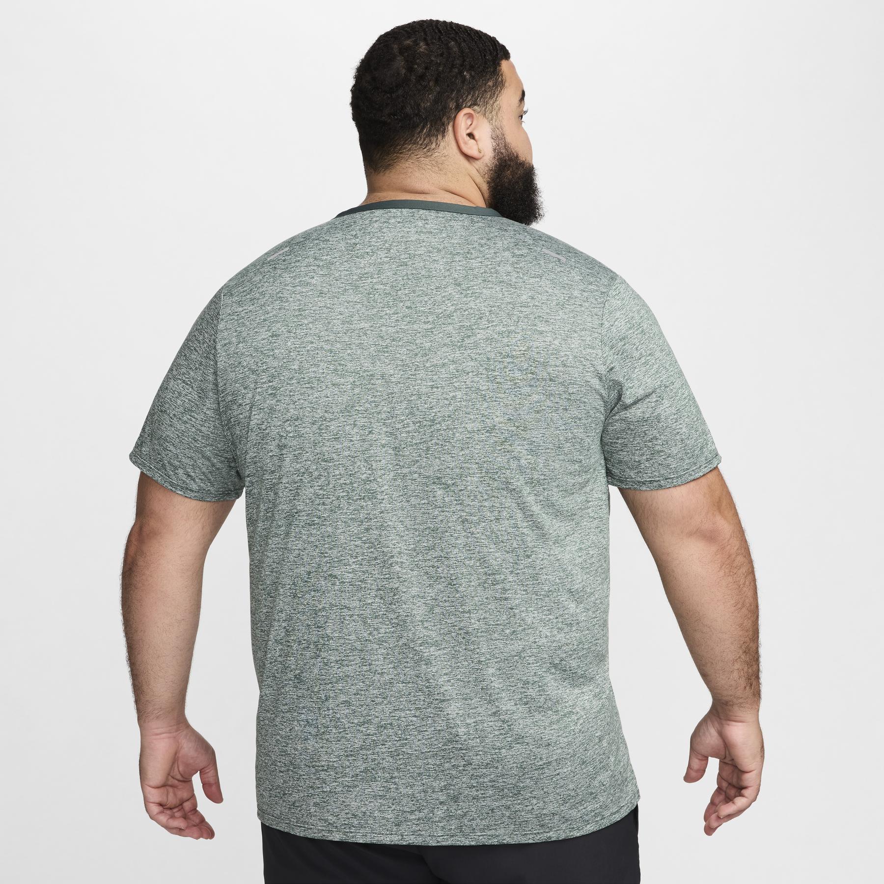 product/n/i/nike_cz9184-338_vintage-green-htr-reflective-silv_10.jpg
