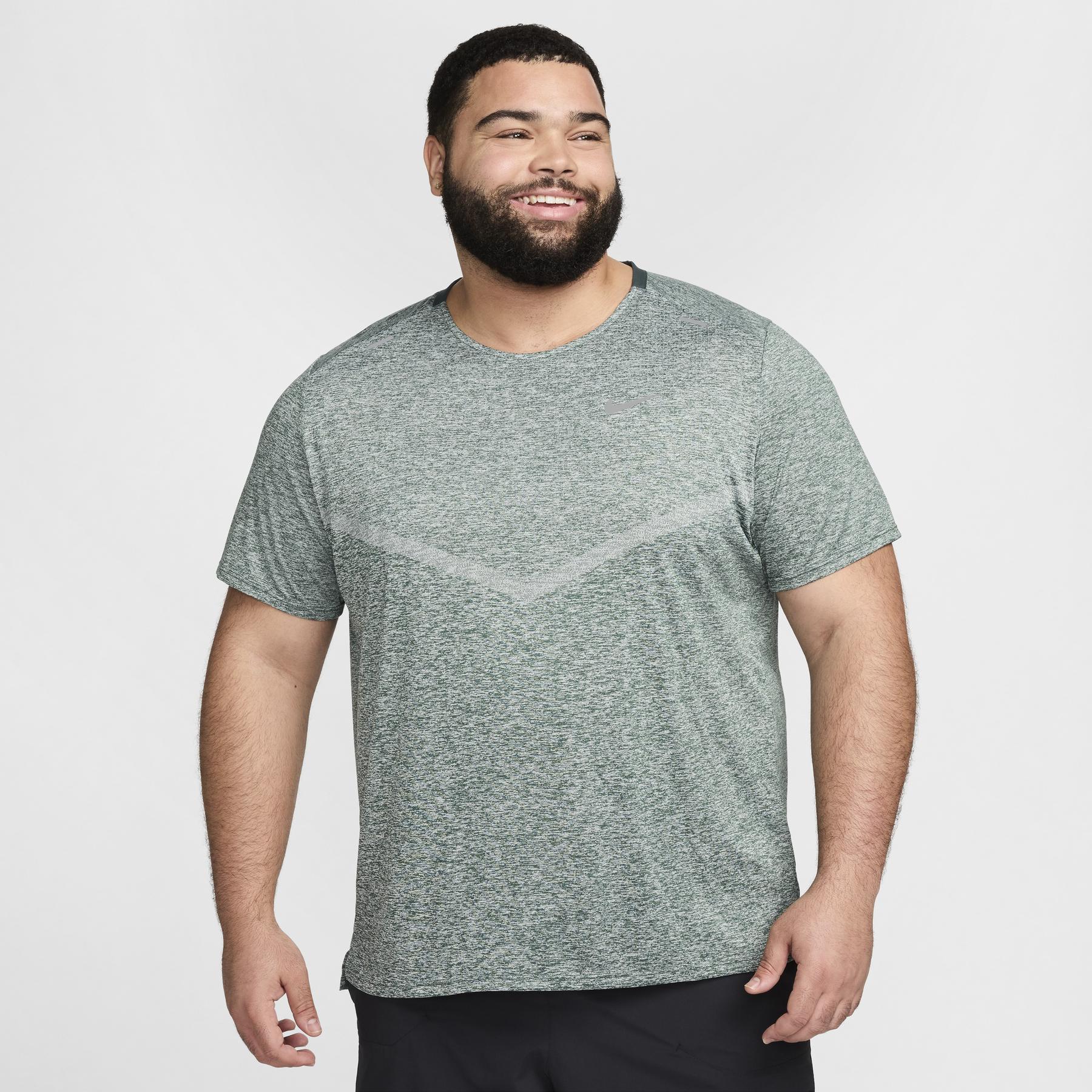 product/n/i/nike_cz9184-338_vintage-green-htr-reflective-silv_12.jpg