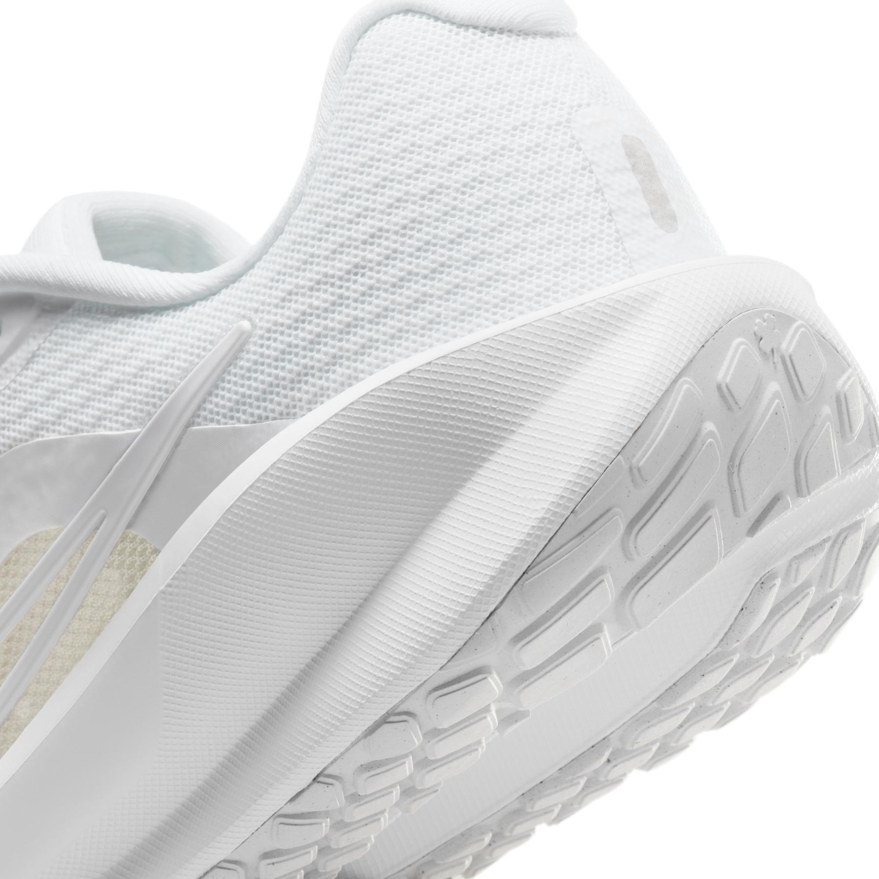 product/n/i/nike_fd6476-101-phsyd002.jpg