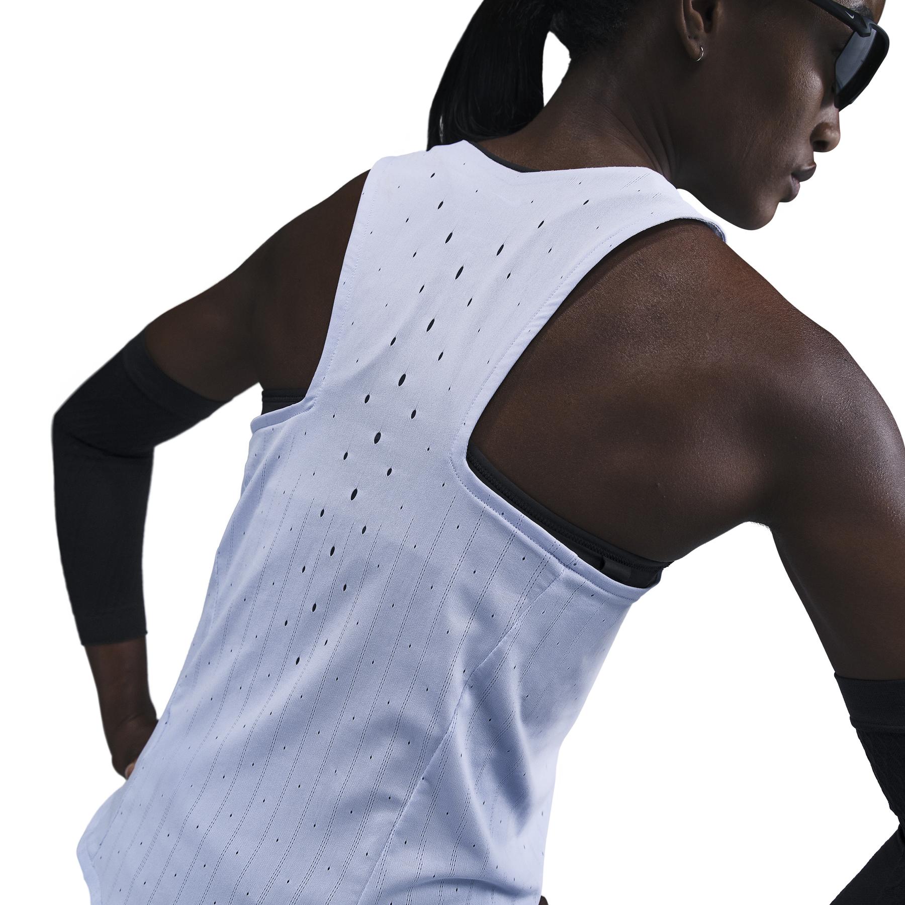 product/n/i/nike_fn2504-057_ghost-blue-void_1.jpg