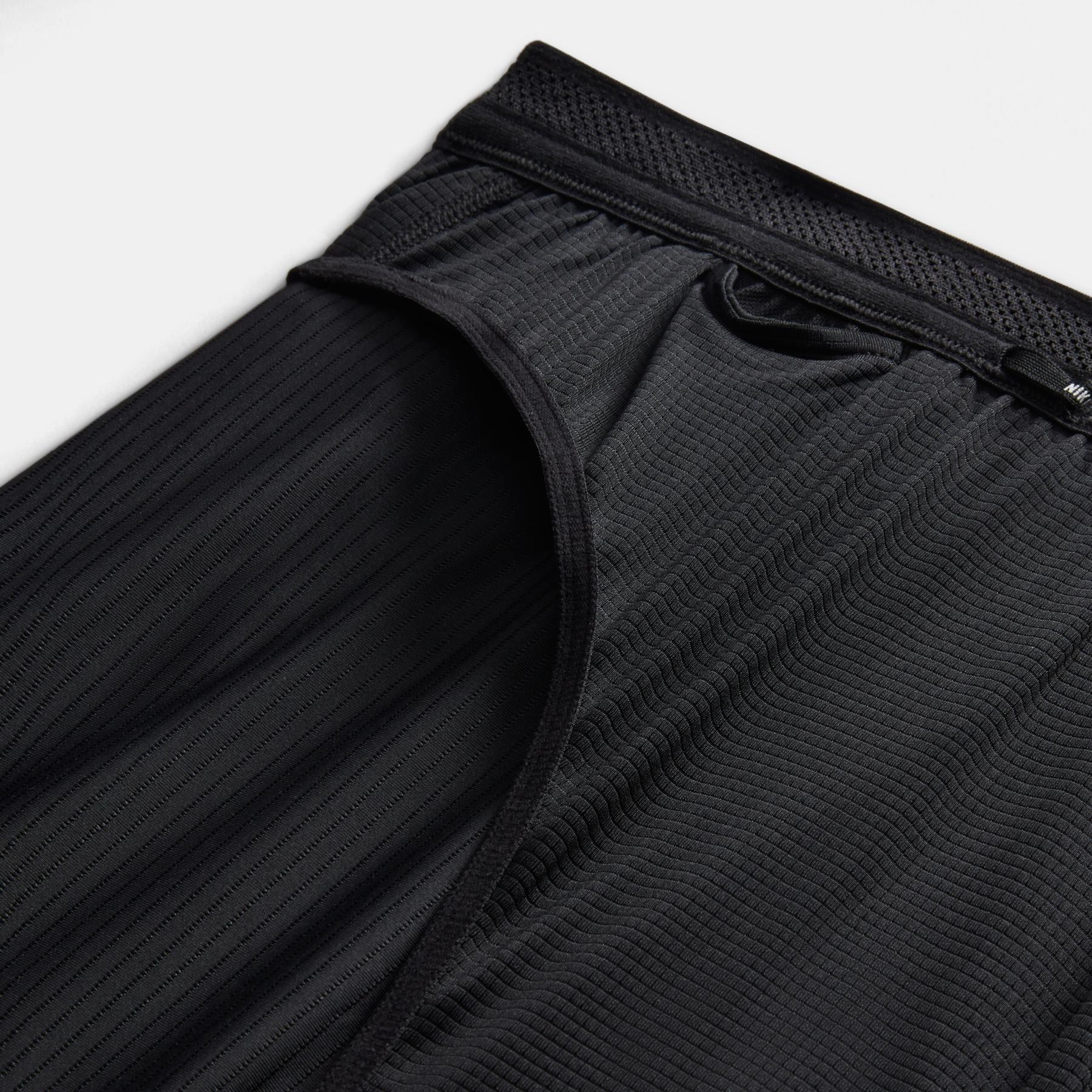 product/n/i/nike_fn3369-011-phsym002.jpg