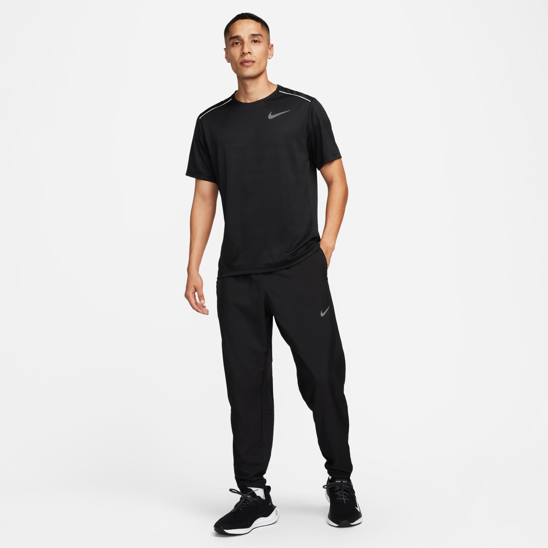 product/n/i/nike_fq4780-010-phsym006.jpg