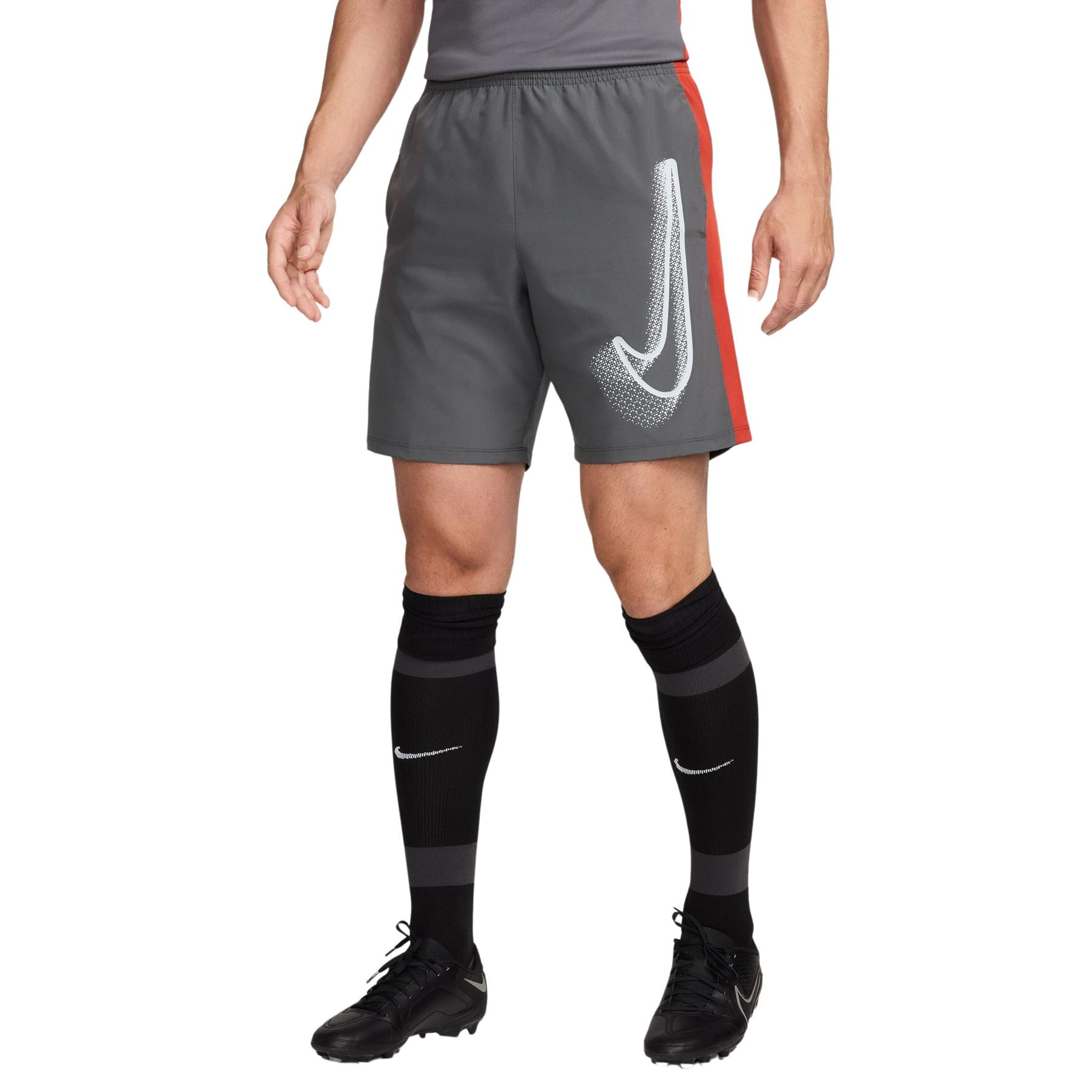 product/n/i/nike_fz0387-068-phsfm001.jpg