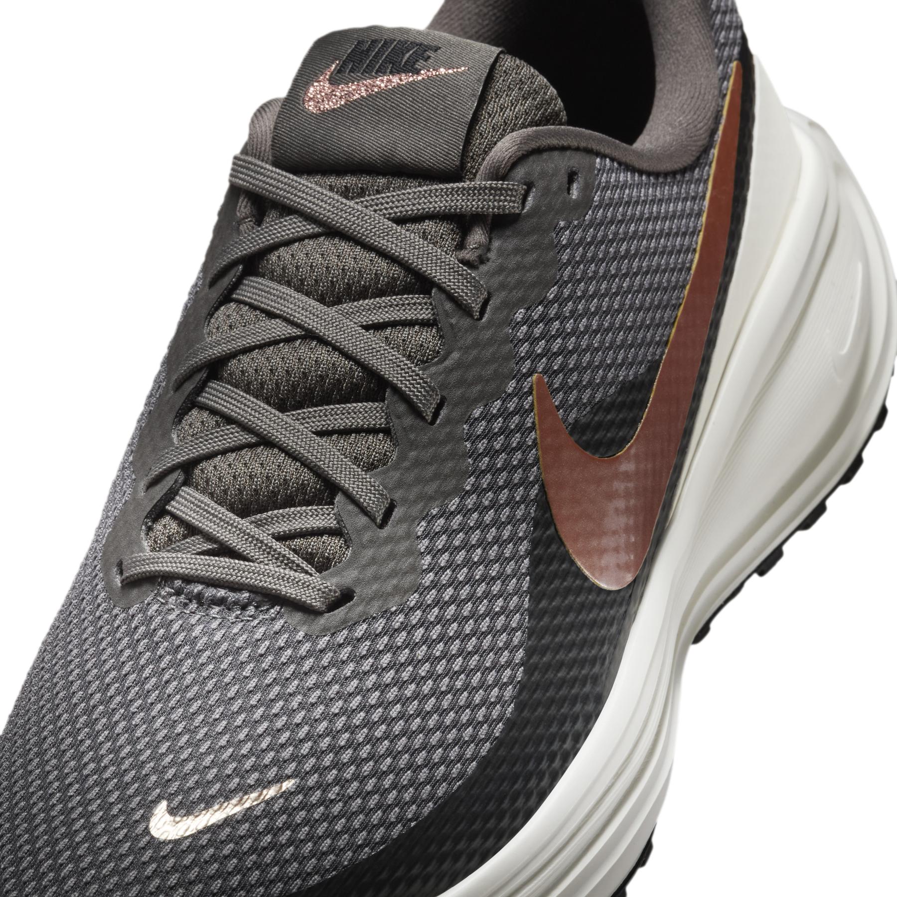 product/n/i/nike_hj8485-200_medium-ash-mtlc-red-bronze-black-sail_11.jpg