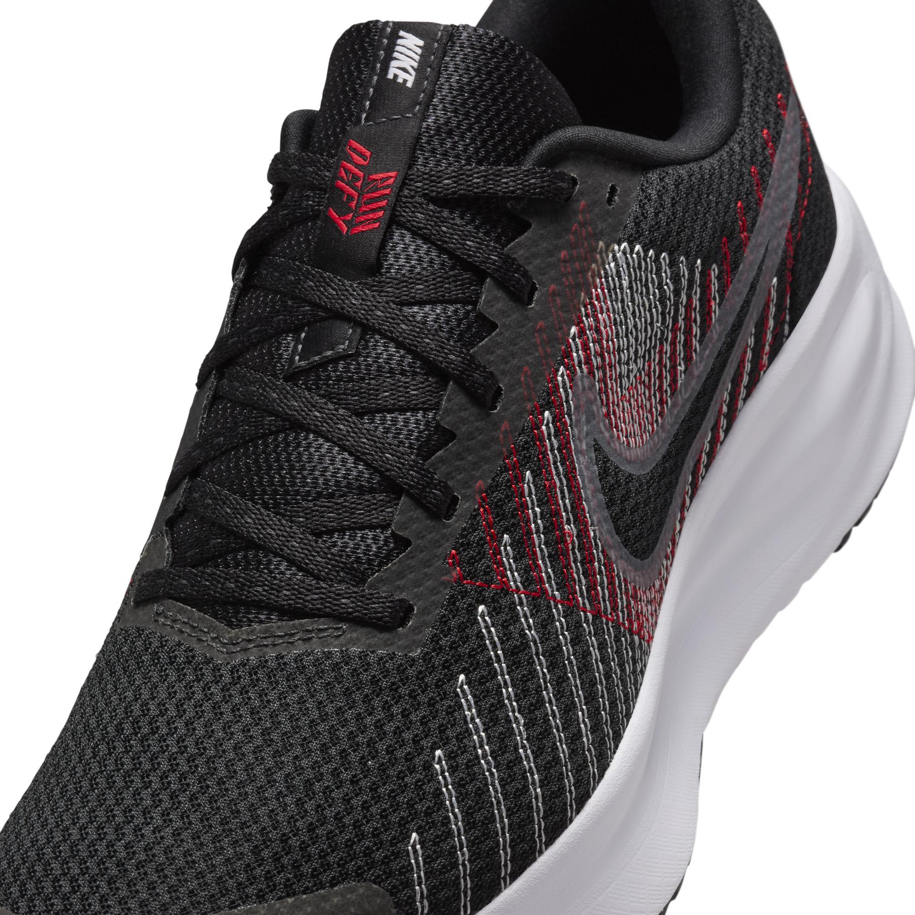 product/n/i/nike_hm9594-001_black-cool-grey-university-red-white_7.jpg