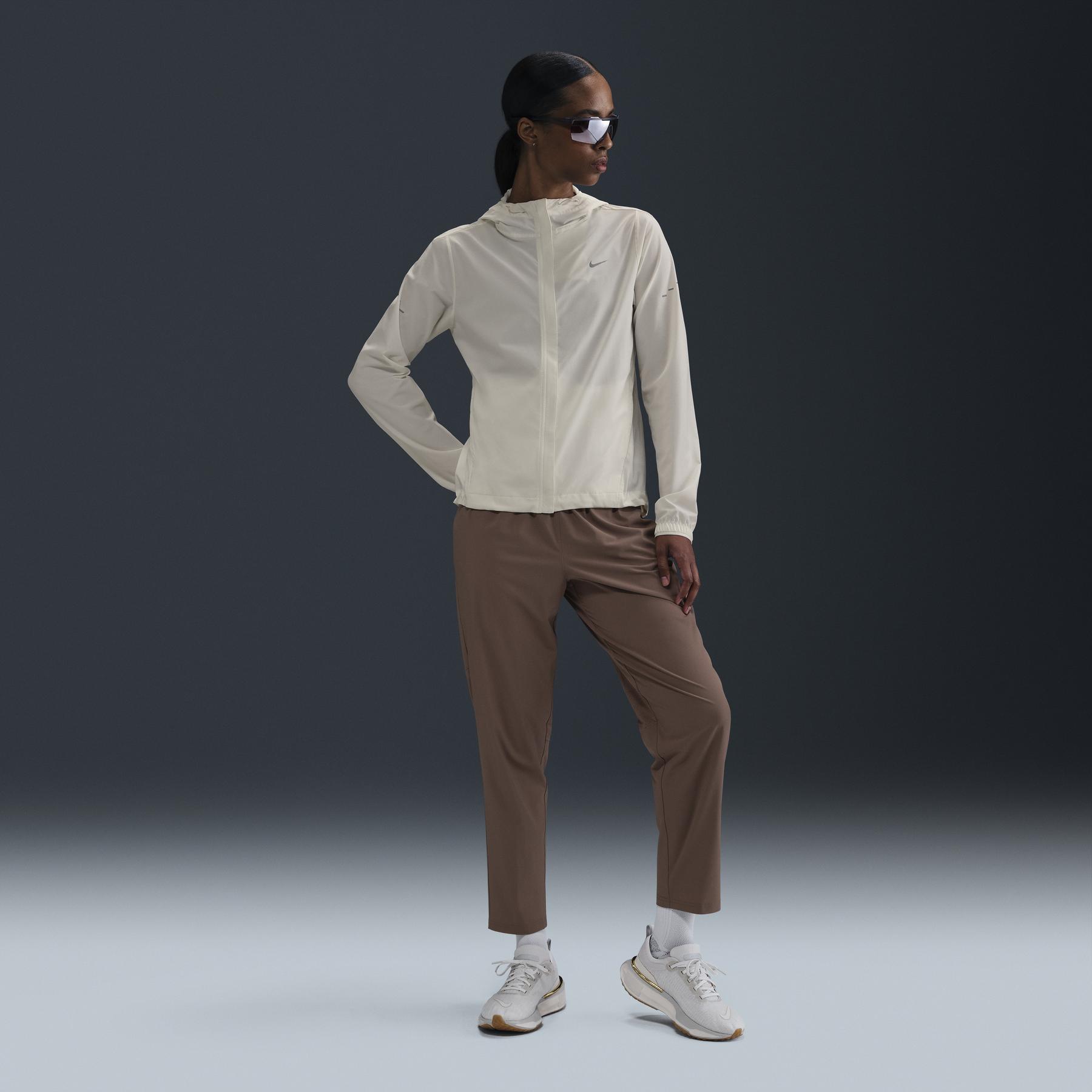 product/n/i/nike_hq0650-133_sail_4.jpg