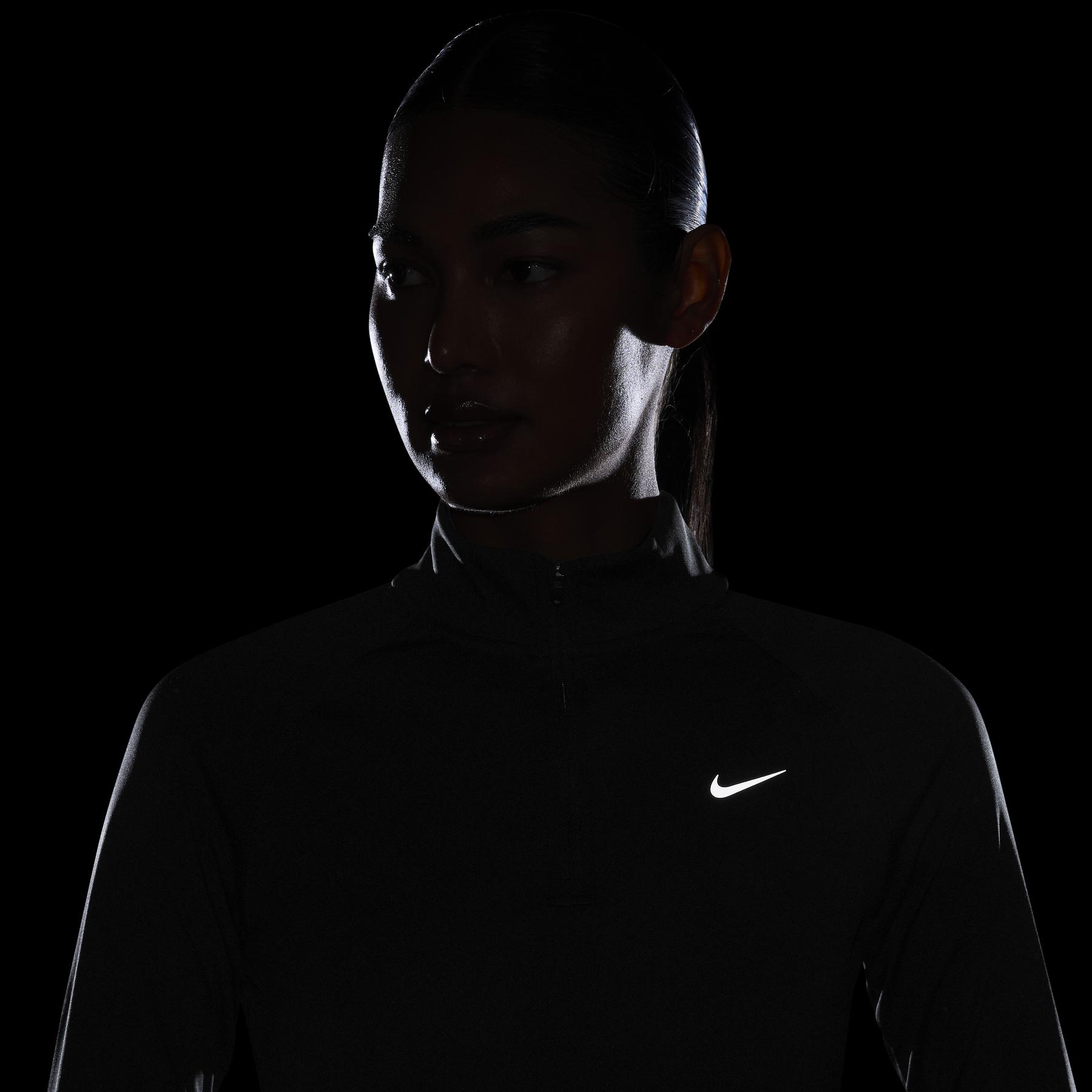 product/n/i/nike_hv2852-010_black-reflective-silv_7.jpg