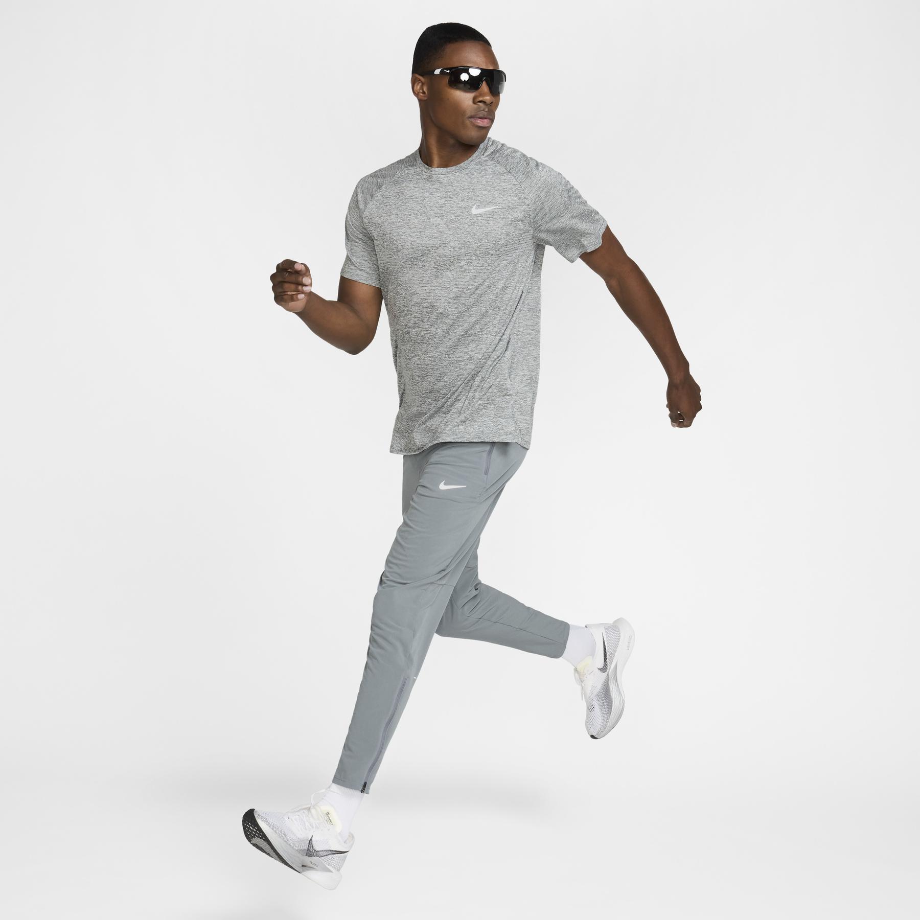 product/n/i/nike_hv5203-084_smoke-grey-htr-reflective-silv_8.jpg