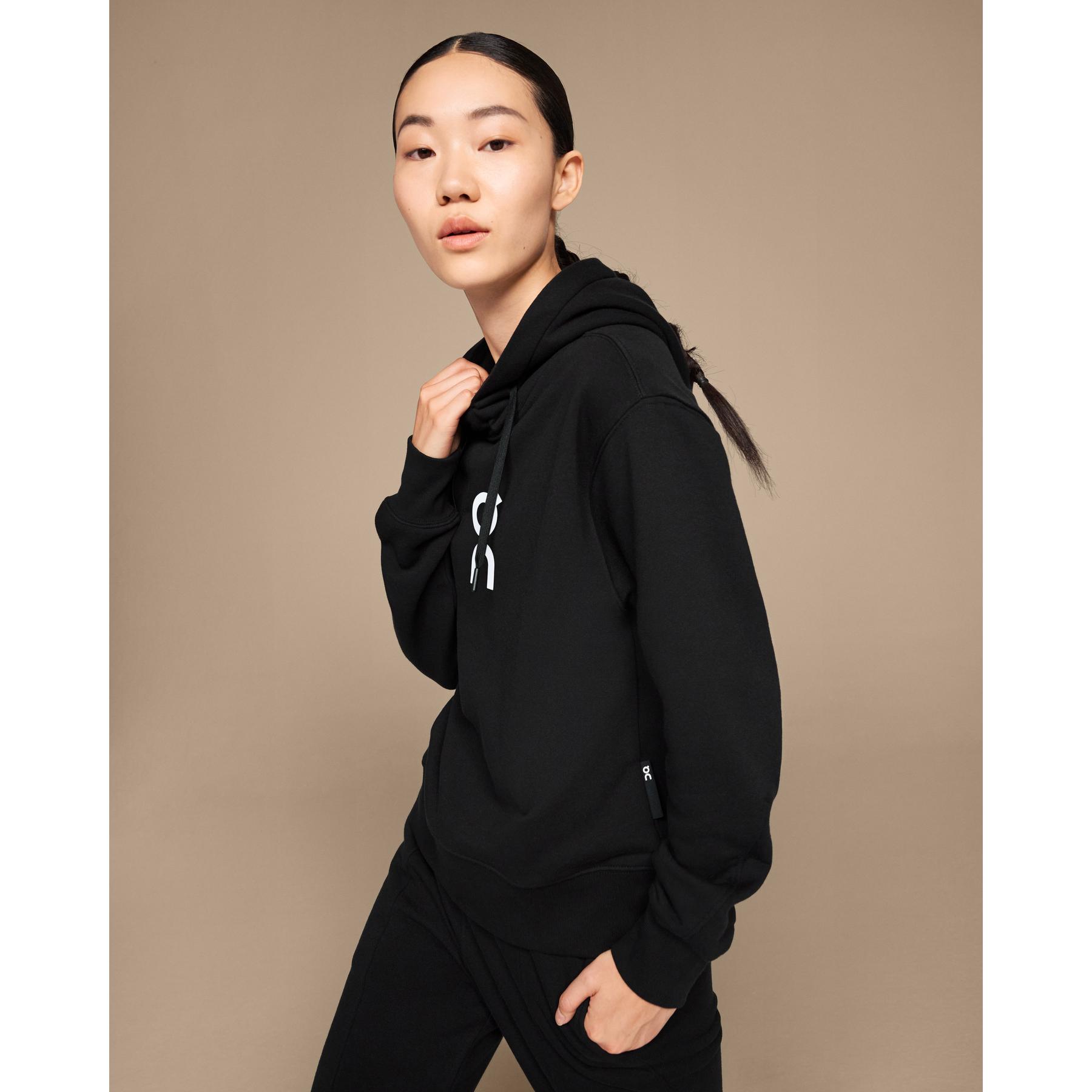 product/o/n/on-running_1we10040553_black_3.jpg
