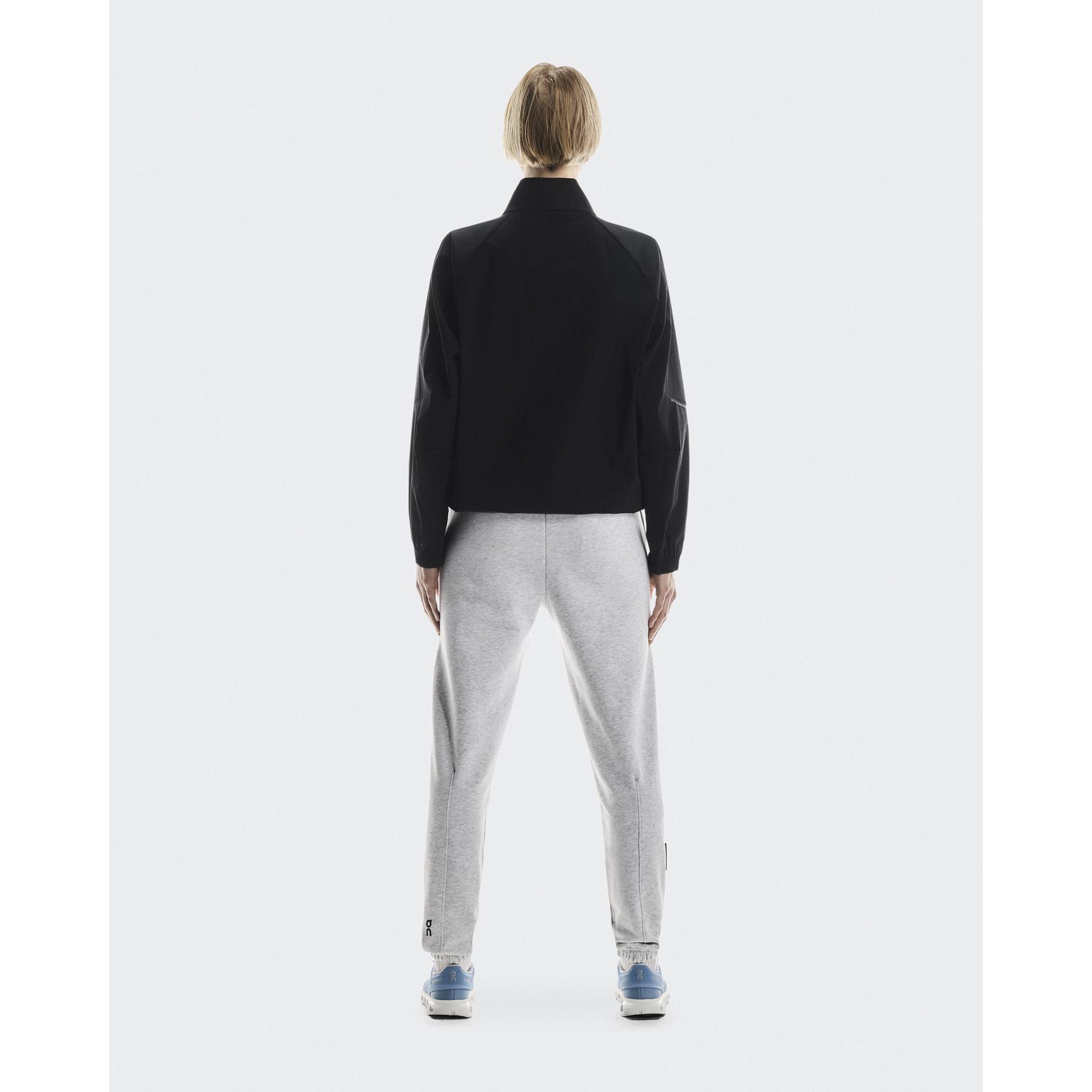 product/o/n/on-running_1we30410553_black_2.jpg