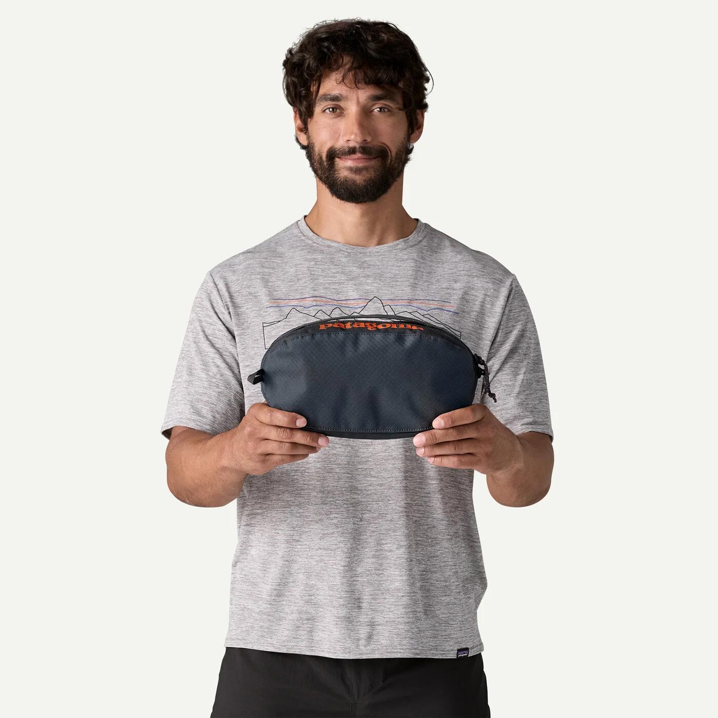 product/p/a/patagonia_49362-smdb_smolder-blue_2.jpg