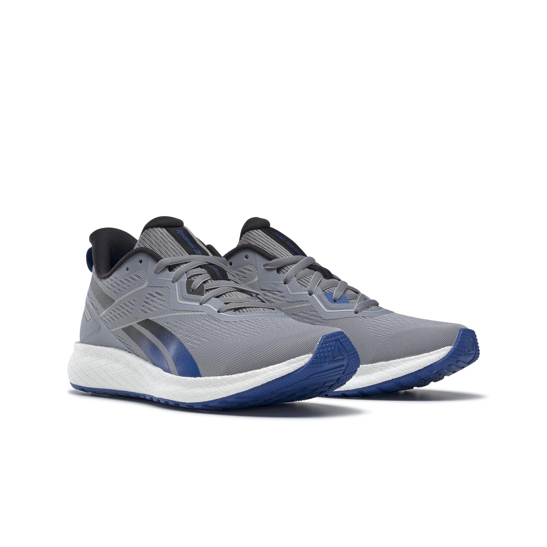 product/r/e/reebok_eh3253_5_footwear_photography_front_lateral_top_view_white_000.jpg