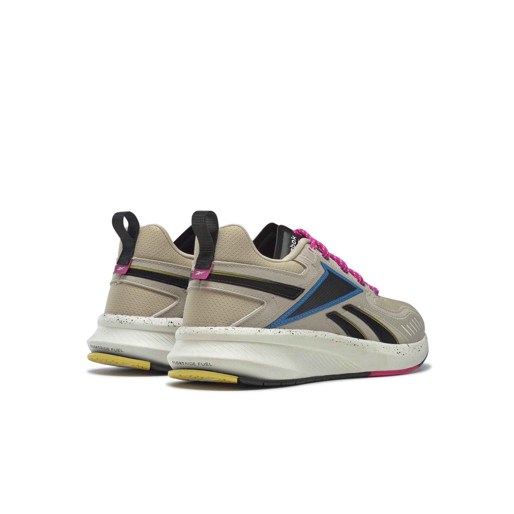 product/r/e/reebok_fw7586_6_footwear_photography_back_lateral_top_view_white_000.jpg
