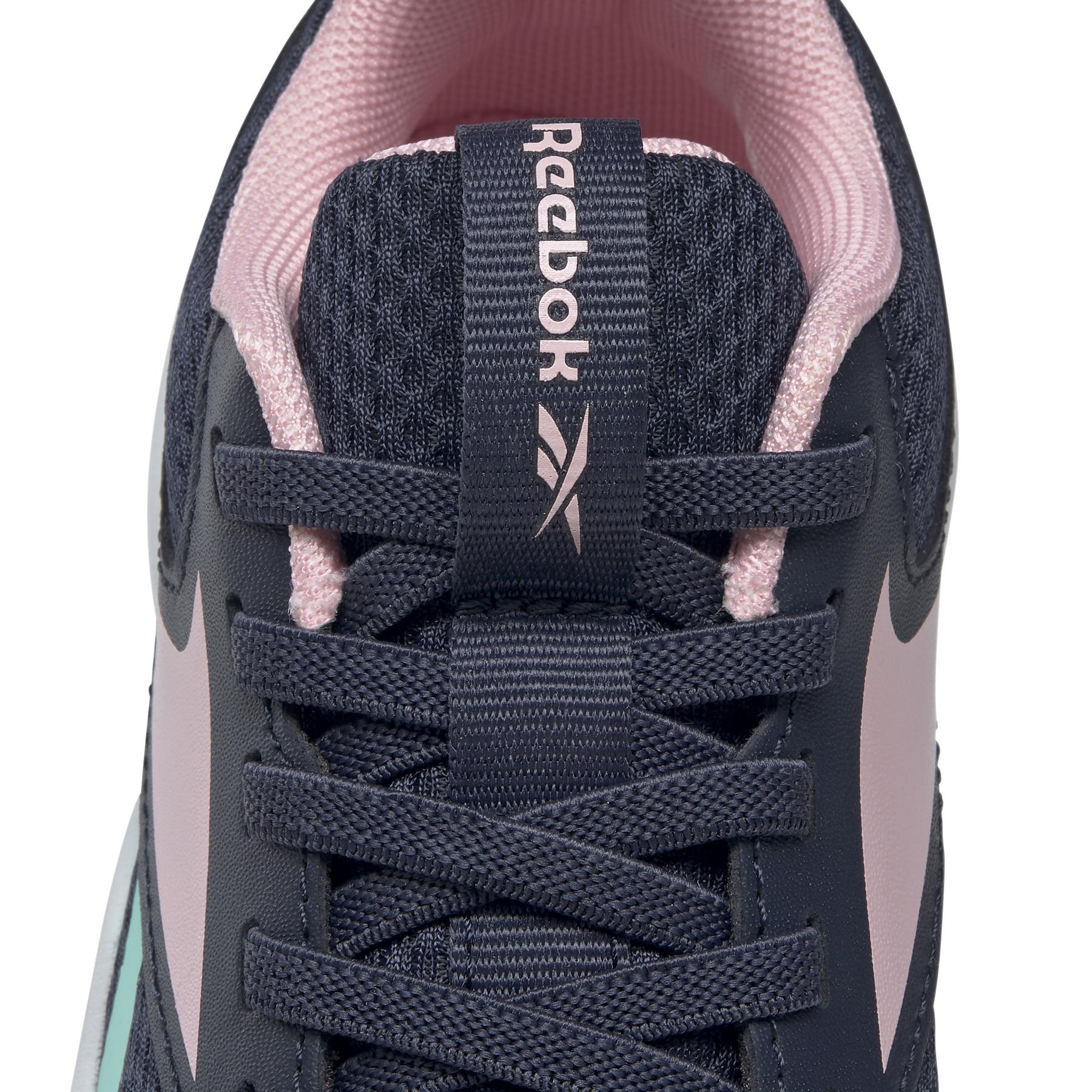 product/r/e/reebok_gw1225_8_footwear_photography_detail_view_2_white_000.jpg