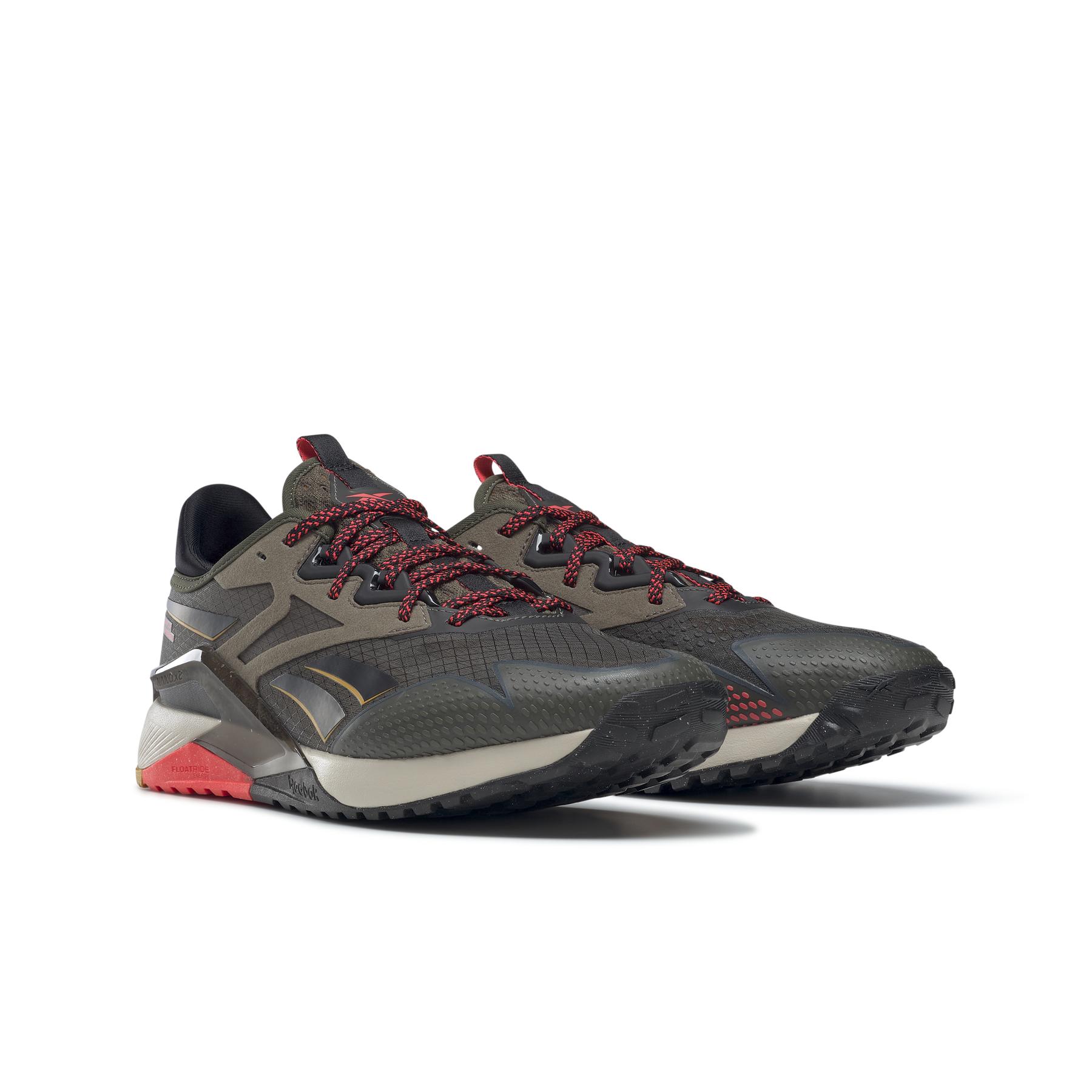 product/r/e/reebok_gy9493_5_footwear_photography_front_lateral_top_view_white_000.jpg