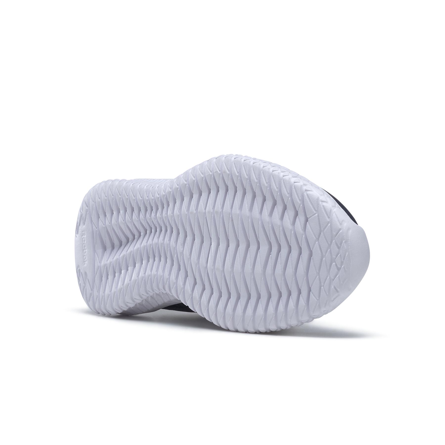 product/r/e/reebok_hp4760_3_footwear_photography_bottom_view_white_000.jpg