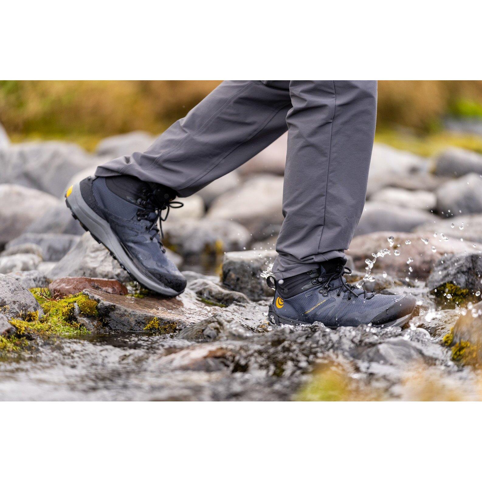 product/t/o/topo-athletic_m054-chaorg_charcoal-orange_6.jpg