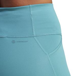 product/2/0/2025_09_adidas_ij6858_7_apparel_on_model_detail_view_2_white.jpg