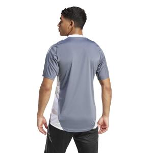 product/2/0/2025_09_adidas_iv6969_6_apparel_on_model_back_view_white.jpg