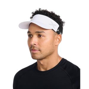 uq6165f-wht-wht-visiere-2xu-performance-white-white-tu