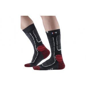 pwtkm-03-chaussettes-monnet-trek-medium-noir-rouge