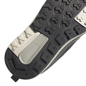 product/a/d/adidas_fw9324_9_footwear_photography_detail_view_2_white_000.jpg