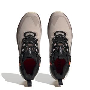 product/a/d/adidas_hq8384_3_footwear_photography_top_portrait_view_white.jpg
