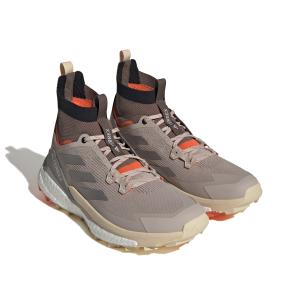 product/a/d/adidas_hq8397_6_footwear_photography_front_lateral_top_view_white_000.jpg