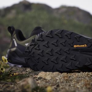 product/a/d/adidas_id0906_24_footwear_photography_heromrktng_view_11.jpg