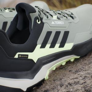 product/a/d/adidas_ie2569_25_footwear_photography_heromrktng_view_10.jpg