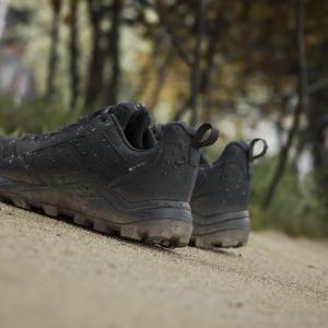 product/a/d/adidas_if5029_25_footwear_photography_heromrktng_view_10-nw110824.jpg