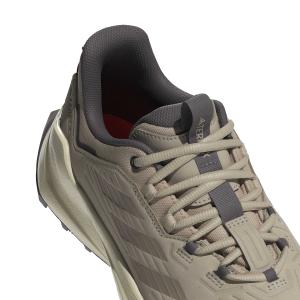 product/a/d/adidas_if6543_8_footwear_photography_detail_view_1_white-nw091625.jpg
