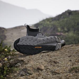 product/a/d/adidas_ig8866_17_footwear_photography_heromrktng_view_4.jpg