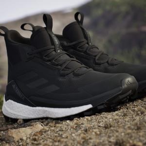 product/a/d/adidas_ih0670_24_footwear_photography_heromrktng_view_9-nw091625.jpg