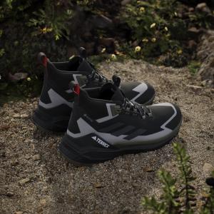 product/a/d/adidas_ih3526_19_footwear_photography_heromrktng_view_6-nw091625.jpg