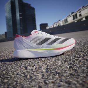 product/a/d/adidas_ih5712_16_footwear_photography_heromrktng_view_3.jpg