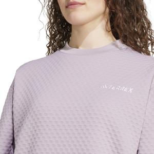 product/a/d/adidas_im8257_9_apparel_on_model_detail_view_2_white.jpg