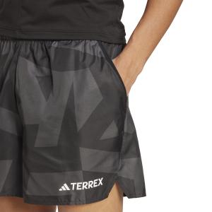 product/a/d/adidas_je9415_black-carbon-black-black_6.jpg