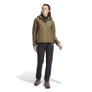 product/a/d/adidas_ji8585_7_apparel_on_model_standard_outfit_view_white.jpg