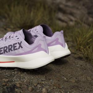 product/a/d/adidas_jq1616_22_footwear_photography_heromrktng_view_9-nw091625.jpg
