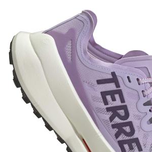 product/a/d/adidas_jq1616_9_footwear_photography_detail_view_2_white-nw091625.jpg
