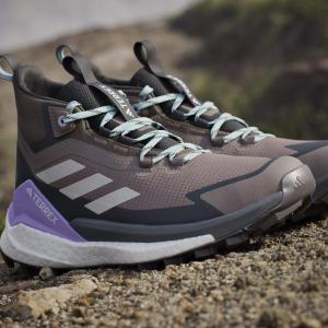 product/a/d/adidas_jq9901_21_footwear_photography_heromrktng_view_9-nw091625.jpg