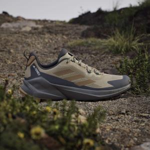 product/a/d/adidas_jq9924_16_footwear_photography_heromrktng_view_3-nw091625.jpg