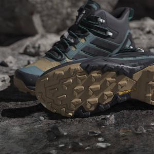 product/a/d/adidas_jq9927_24_footwear_photography_heromrktng_view_11-072925nw.jpg