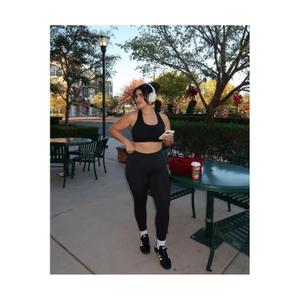 product/f/a/fabletics_pt1617843-0001_black_5.jpg