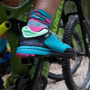 product/k/a/kayland_018022250_turquoise-fuchsia_3.jpg