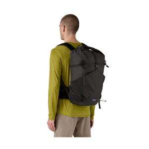 product/p/a/patagonia_48916-blk_black_4.jpg