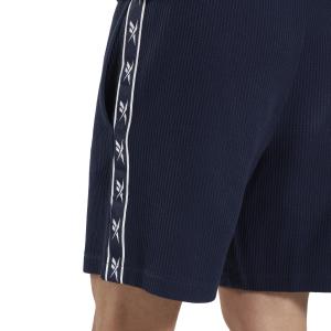 product/r/e/reebok_hs7385_7_apparel_on_model_detail_view_3_white.jpg