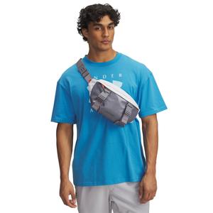 1388932-023-sacoche-banane-under-armour-summit-distant-gray-ares-red-titan-gray-tu